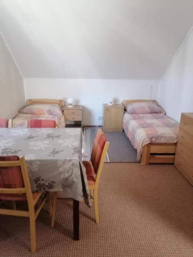Ubytovani V Apartmanu Mladkov Exterior foto