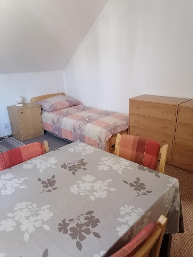 Ubytovani V Apartmanu Mladkov Exterior foto